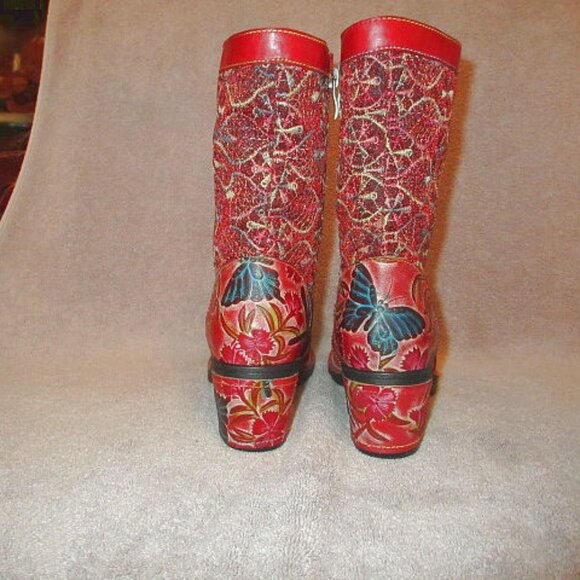 Red Leather Embroidered Boots Size 38 7.5 8 Lace Up Boho Western Artsy Statement - Picture 9 of 10